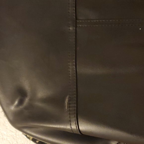 Mens black XXL leather jacket. - Picture 4 of 4